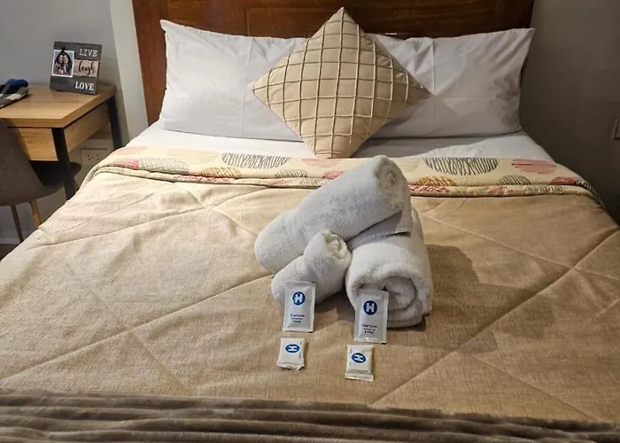 Askha Aparthotel